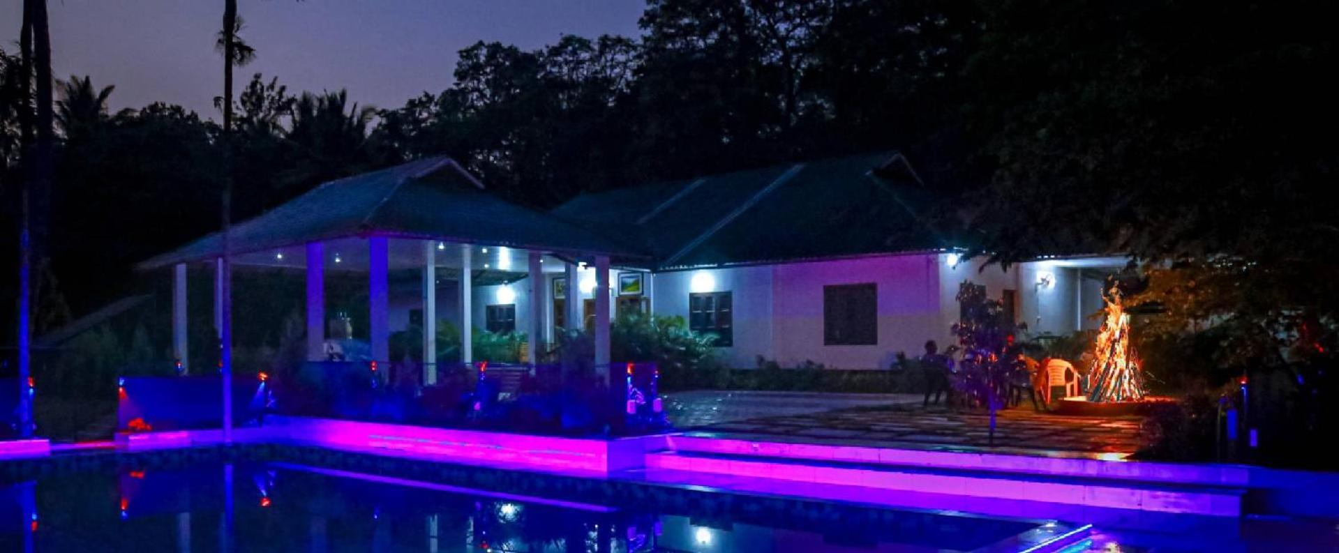 Green Aura Private Villas Sultan Bathery Exterior photo