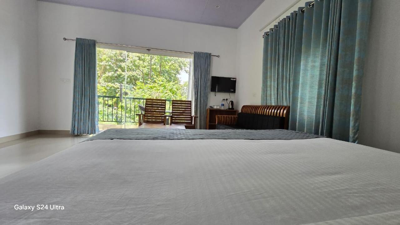 Green Aura Private Villas Sultan Bathery Exterior photo